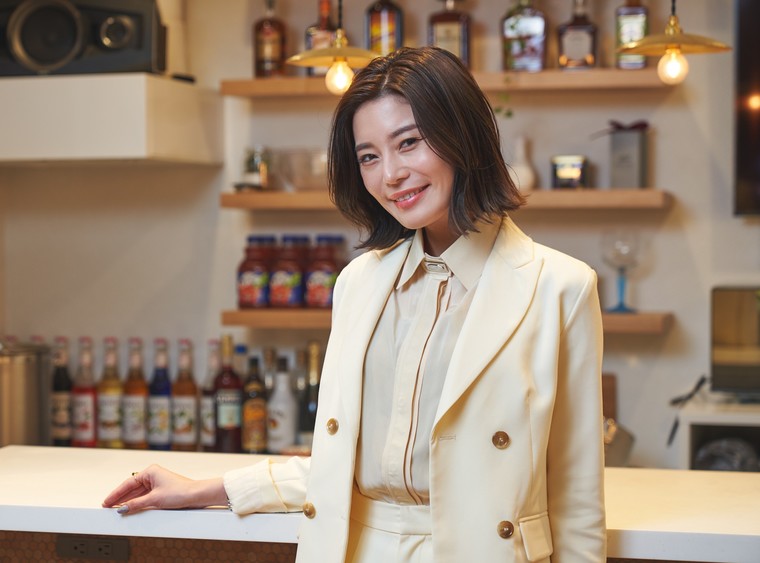 笑顔の島袋聖南さん