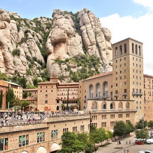 サンタ・マリア・モンセラット修道院(スペイン)