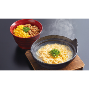 ふわふわ玉子とじうどんと鶏そぼろご飯定食