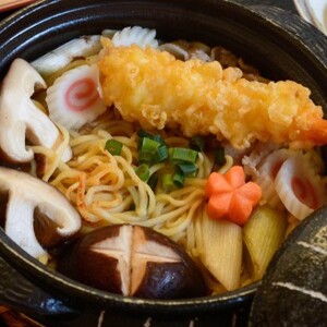 鍋焼きラーメン
