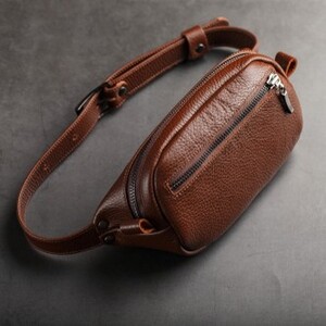 ウエストポーチ