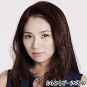野波麻帆