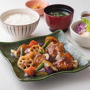 鶏と野菜の黒酢あん定食