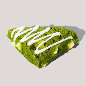抹茶ホワイトチョコスコーン