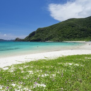 渡嘉志久ビーチ