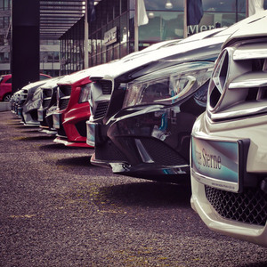 車
