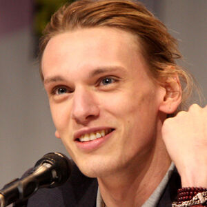 ジェイミー・キャンベル・バウアー(Jamie Campbell Bower)