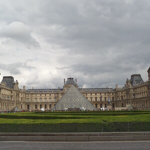 ルーヴル美術館(フランス)