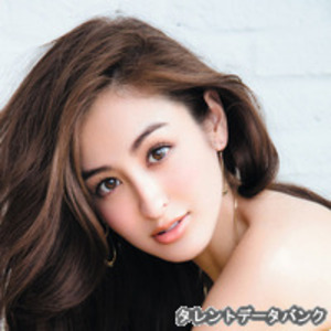オードリー亜谷香
