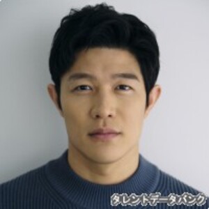 鈴木亮平