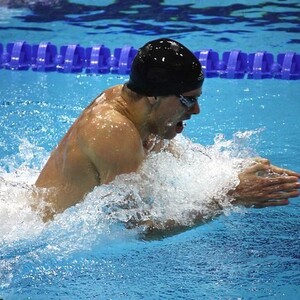 水泳:男子200m平泳ぎ