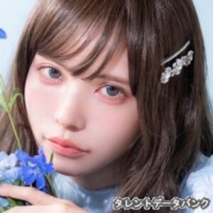 益若つばさ