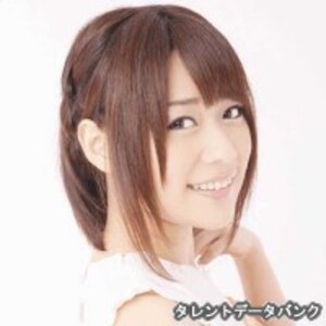 持月玲依