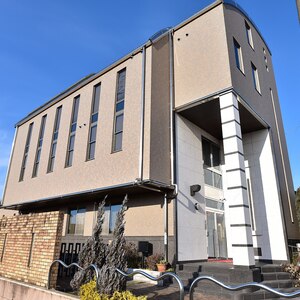 I-fain(アイ・ファイン)