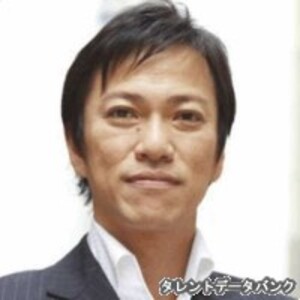 八代英輝