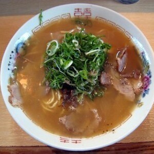 豚骨醤油ラーメン