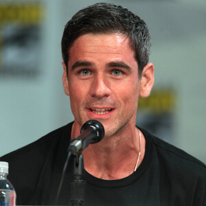 エディ・ケイヒル(Eddie Cahill)