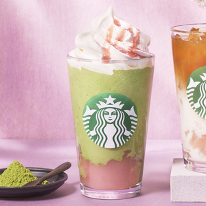 抹茶と桜わらびもち フラペチーノ®