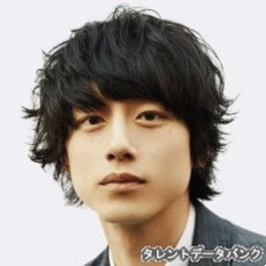 坂口健太郎