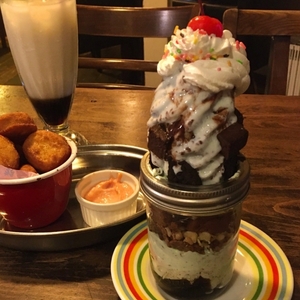 CAFE ENZO チョコミント ジャーパフェ