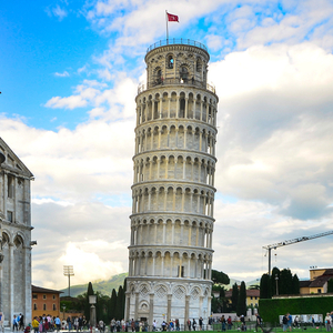 ピサの斜塔(イタリア)