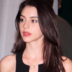 アデレード・ケイン(Adelaide Kane)