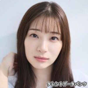 足立梨花