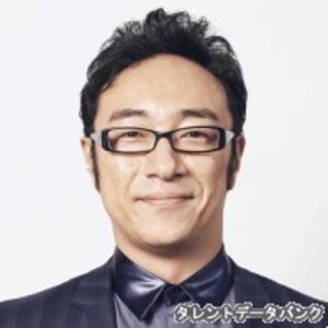 角田晃広