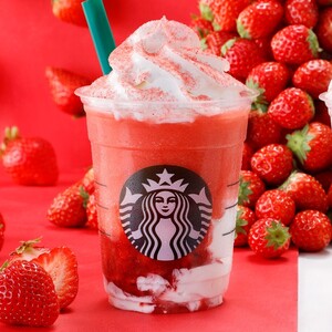 ストロベリーベリーマッチフラペチーノ® レッド