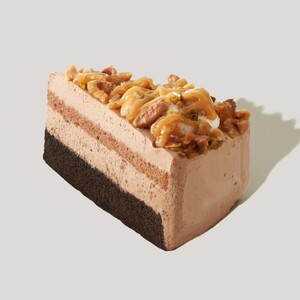ナッツ&キャラメルのチョコレートケーキ