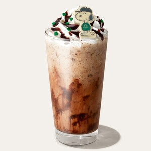 ジョー カインド スヌーピー キャラメル チョコレート オーツミルク フラペチーノ®